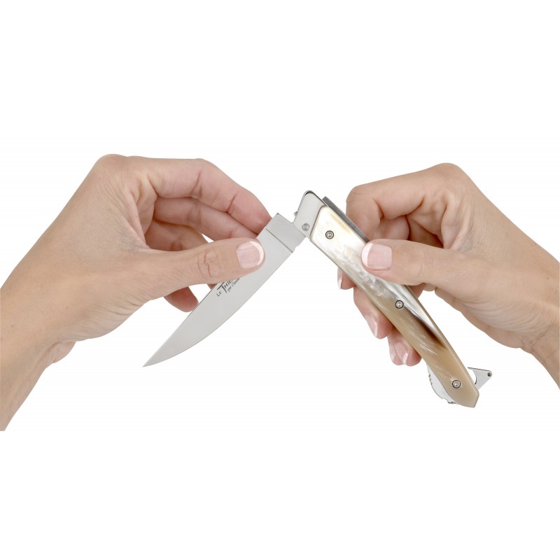 Thiers Verrou pocket knife inclusions by Claude Dozorme